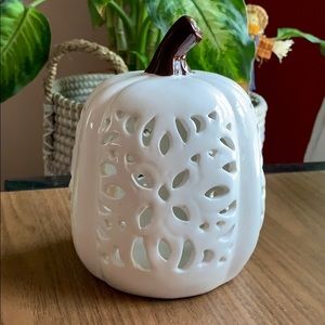 White ceramic pumpkin
